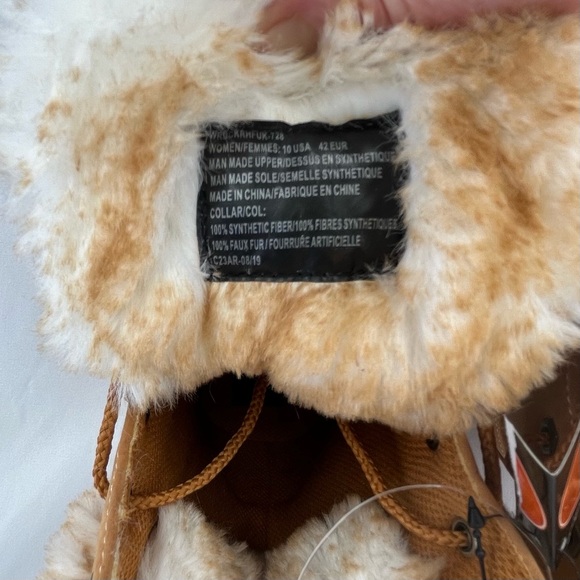 Lugz Women's Convoy Faux Fur Classic 6-inch Chukka Boot - Golden Wheat Size 10 - Picture 6 of 8